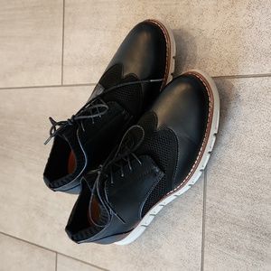 Nine West Black Dress Shoes with White Soles, Men's Size 8